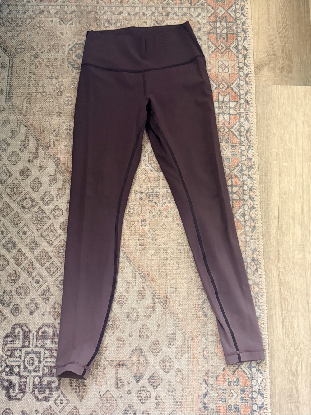 Lululemon High-Waisted Leggings - Deep Plum ombré